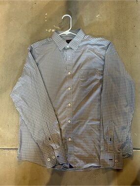 BOGO UNTUCKit Performance Long-Sleeve Button-Up